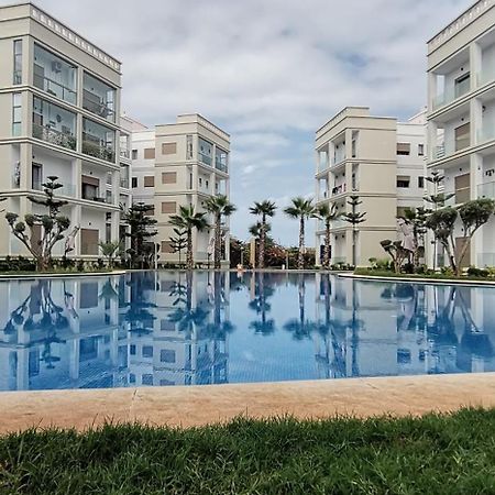 Grand Appartement Vue Golf A 2 Min De La Plage ブズニカ エクステリア 写真