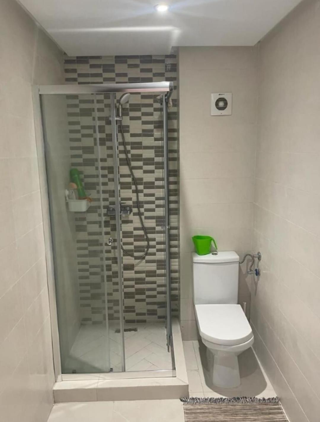 Grand Appartement Vue Golf A 2 Min De La Plage ブズニカ エクステリア 写真